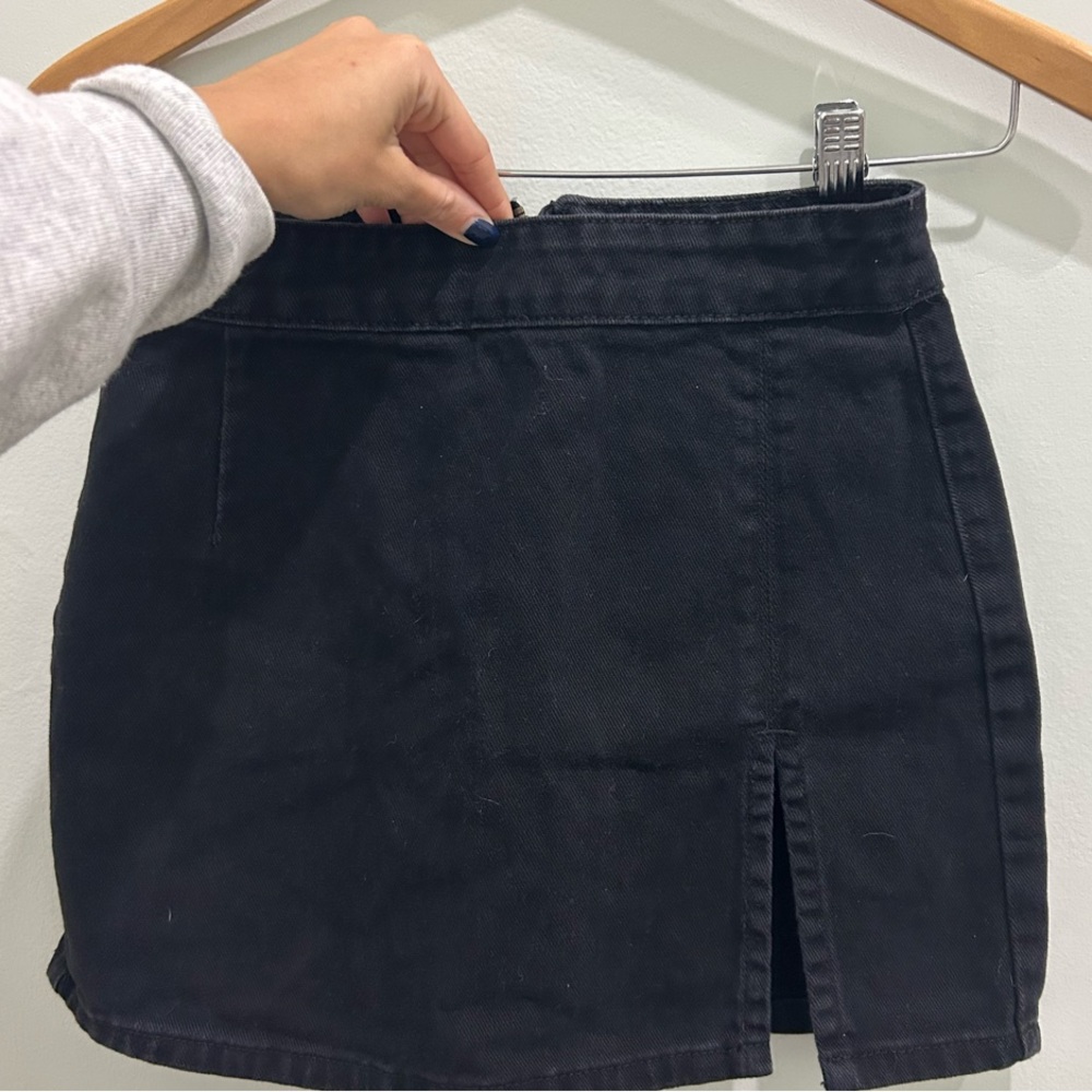 Lioness Black Mini Pencil Skirt with Slit